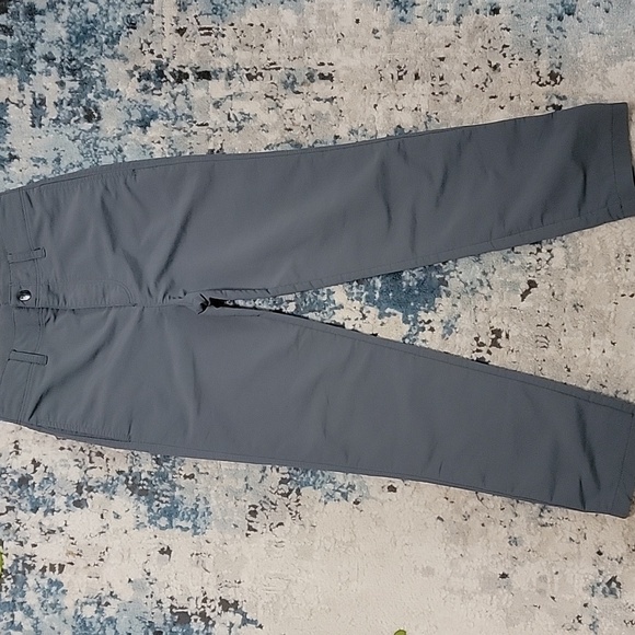 Boys Under Armour Match Play Golf Pants, Gray, Size 7, Pre-owned - Picture 8 of 9